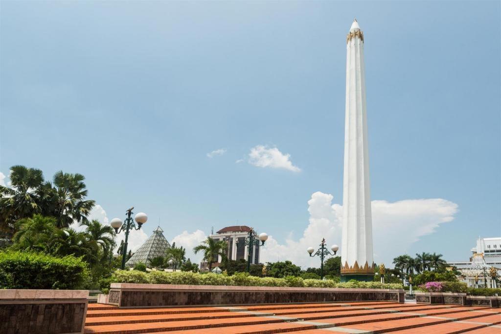 New Grand Park Hotel Surabaja Zewnętrze zdjęcie