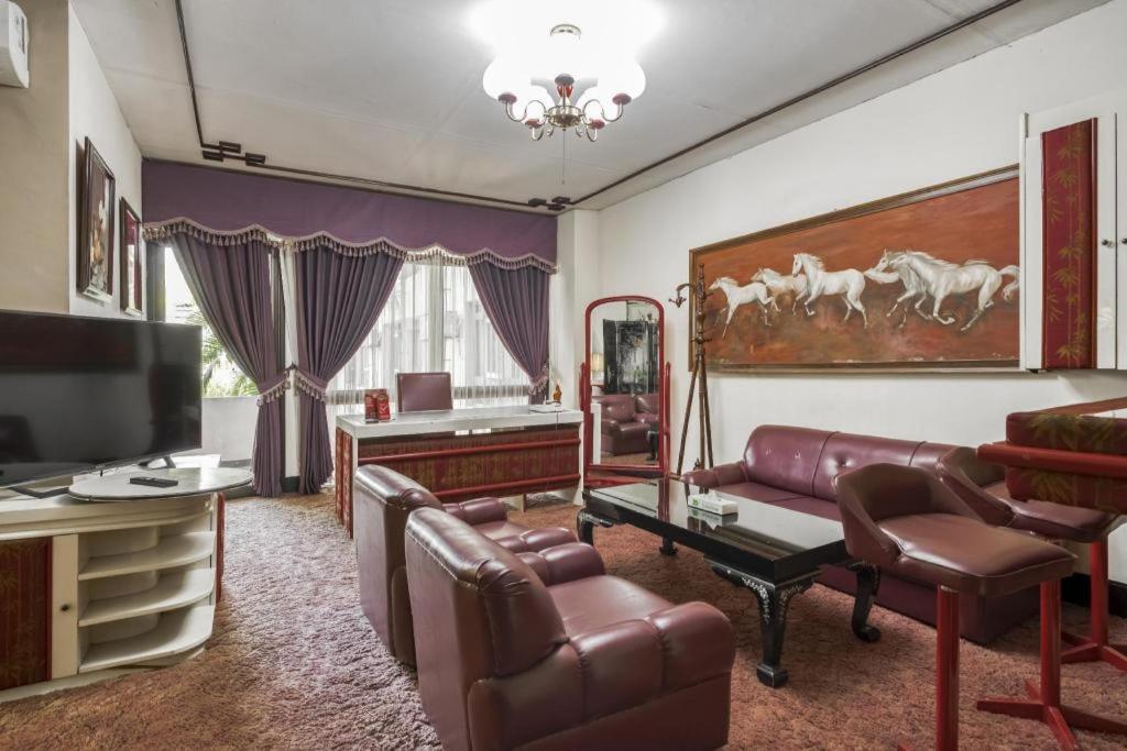 New Grand Park Hotel Surabaja Zewnętrze zdjęcie