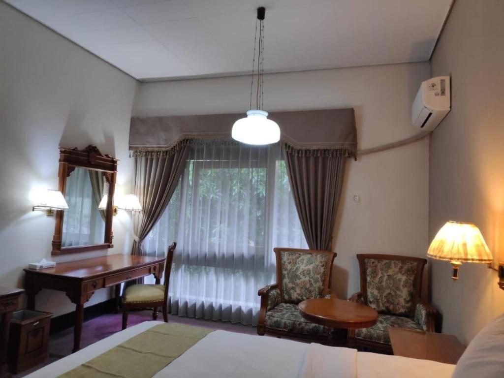 New Grand Park Hotel Surabaja Zewnętrze zdjęcie