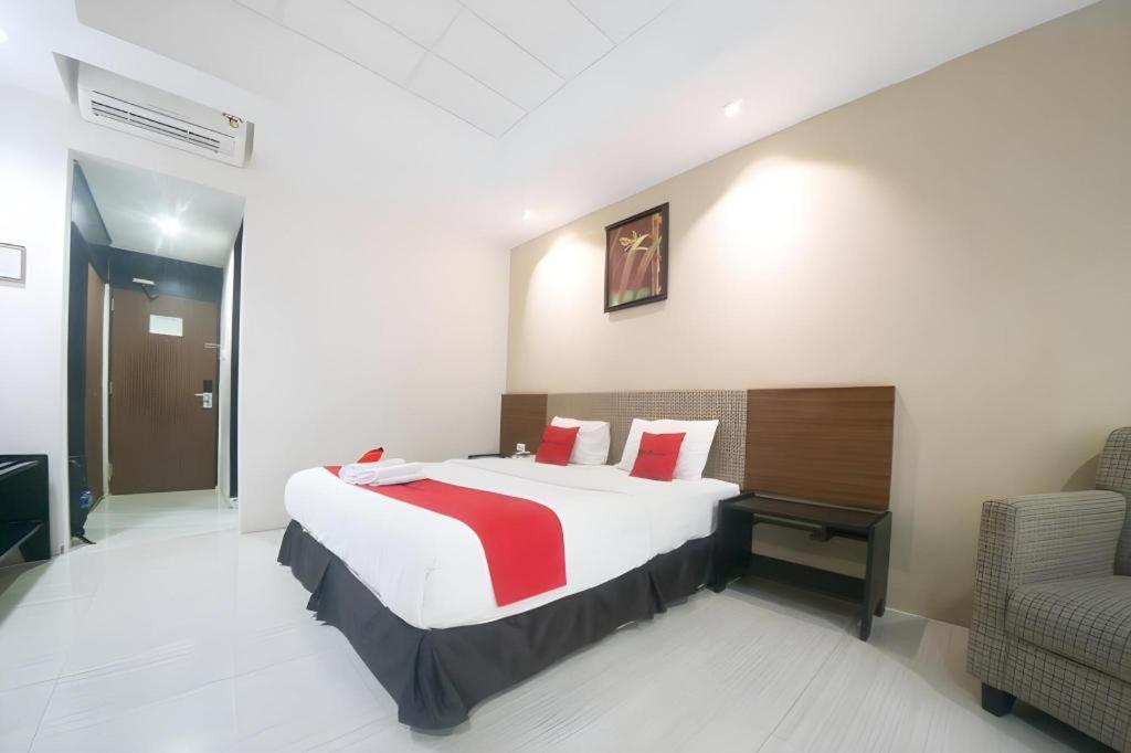 New Grand Park Hotel Surabaja Zewnętrze zdjęcie