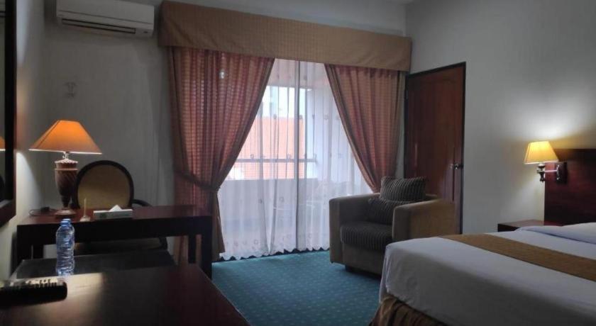 New Grand Park Hotel Surabaja Zewnętrze zdjęcie