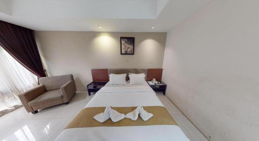 New Grand Park Hotel Surabaja Zewnętrze zdjęcie